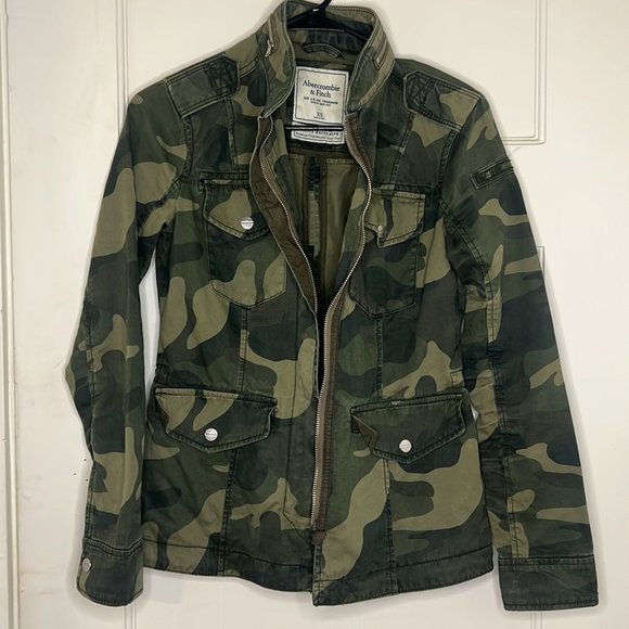 Abercrombie & Fitch Jackets & Blazers - Abercrombie & Fitch Military Field Full Zip Jacket Women Green Camouflage -XS